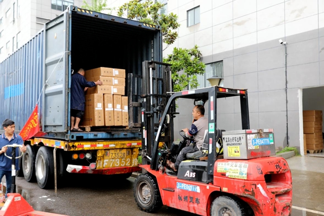 又一突破!首批&ldquo;泸州造&rdquo;自行车通过跨境电商出口发运